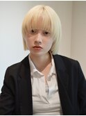 マッシュブロンドボブ
