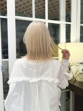 【艶々ハイトーン】【ホワイトブロンド】【広島/ハイトーン/ケアブリーチ/ダブルカラー】