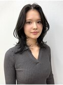 ミディアムレイヤーウルフ黒髪グレージュ