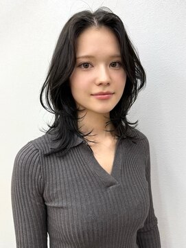 ロンドイディールバンダイ 新潟万代(Lond ideal) ミディアムレイヤーウルフ黒髪グレージュ