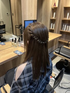 ソルビア ヘアセット(solvia) かんむりハーフアップ