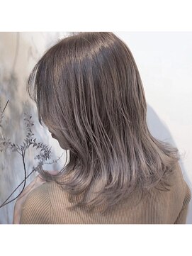 アニータバイガネイシャ(Aujua anita by ganesha) #透け感抜群 #モノトーングレージュ♪