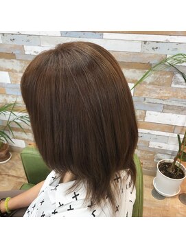 ハウオリ ヘアーワークス(Hauoli hair works) マグネットカラー、グレージュ