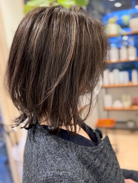 コノアラボ 守谷店(Conoah labo) 脱白髪染めハイライト/白髪ぼかし/ショコラアッシュ/小顔ミディ