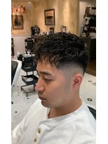 ルドローブラントオオサカ(LUDLOW BLUNT Osaka)&nbsp;【LUDLOW BLUNT】フェードカット スペインパーマ ツイスト