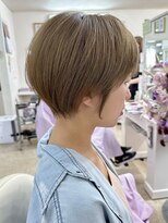 アトリエリーベル ベージュハイトーンショート