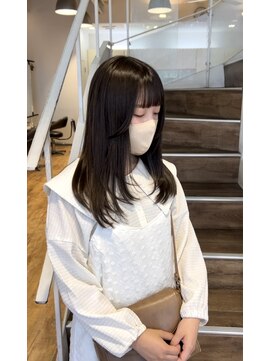 ヒップスアイズ(Hip's eyes) オリーブベージュカラー