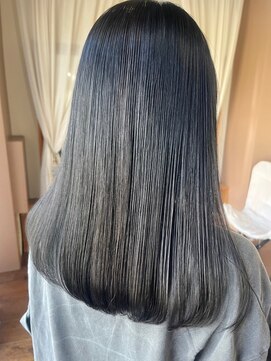 クロエ バイ ラヴィズム(CLOE by LUVISM) カット、フェイクブラック