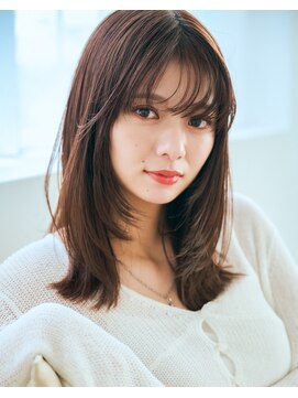 リコ 大通(lico) 顔周りレイヤー艶髪ストレート