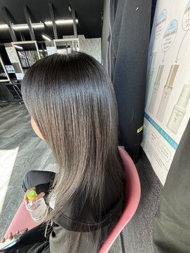 アローズ 荒尾店(arose) 乾かしただけでストンっとまとまる！