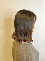 ブロッサム 東久留米店(Blossom)&nbsp;くびれボブミニウルフ透明感シルバーアッシュ