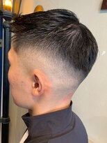 ミリオンバックス 神田店(Million Bucks)&nbsp;スパイキーショート/スペインカール<理容室>[メンズ/床屋/神田]