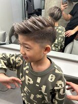 メンズサロン キング 梅田店(Men’s salon K!ng)&nbsp;波巻きツイストスパイラルパーマ/フェザーパーマ/眉毛/メンズ