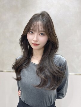 アフロート トウキョウ(AFLOAT TOKYO) 【瀬谷凌人】オリーブカラーのくびれヘア