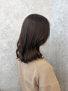 トッカ 茨木(tocca) 大人のための艶グレージュブラウン×シナジートリートメント