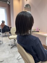 フィーカ(fika)&nbsp;パツっと切りっぱなしボブ