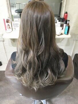 リアリス フレーゼ(Realis Fleuze) ヌーディー系ダブルカラー【Realis Fleuze】