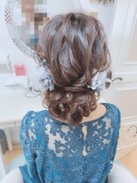 アチーブ エムプラス 茶屋町店(Achieve m +)&nbsp;下目のアップ【梅田茶屋町ヘアセット専門店Achieve m+】