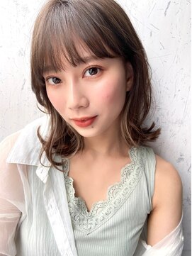 クラン(clan) かきあげヘアーシルバーカラー韓国風センターフェードカット