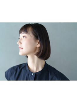 トリートメント配合のカラー剤で、髪に優しく、ダメージレス！髪をケアしながら、理想の色味を実現♪