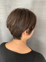 ジエクト アイロ(The Ect ilo)&nbsp;大人前下がり丸みショート×ブラウンカラー　メルティカラー