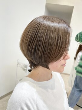シュヴー 浦安店(CHEVEUX) オリーブグレージュ/ショートボブ/丸みショート/30代/40代/50代