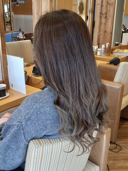 ワイエースタジオ(YA-STUDIO)の写真/《ダメージレス×髪質改善》髪本来が持つ美しさを引き出すことで実現する理想の艶髪♪［札幌/平岸］