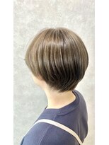 エフ(efu.)&nbsp;ナチュラルショート×透明感カラー