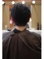 エディ(Edy)&nbsp;メンズセンターパートニュアンスパーマ刈り上げマッシュ