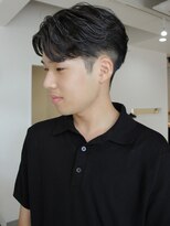 メンズサロンオー 宮崎(Men's salon O.) 刈り上げ ビジネスヘア フェザーパーマ ツーブロック 20代