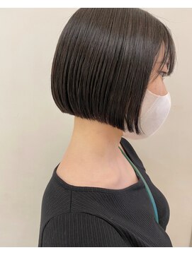 マカロンコワフュールドウシワカマル(macaron coiffure de ushiwakamaru) 首が綺麗に見えるボブ！【沼津・沼津駅】