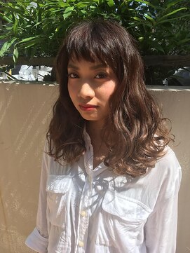 リバレッジ 白金(Leverage) 似合わせグレージュカラー