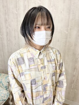 ラッズプラスエイチ(Lads+h) ウルフカット×ペールベージュカラー