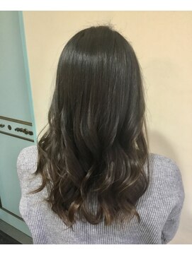 ビューティーサロンオオサキ Wレイヤー