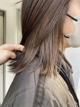 インビテーション(invitation) インナーカラー・グレージュ・外ハネボブ