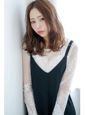 くびレイヤーデザインカラーグレージュ大人ガーリーカール小顔