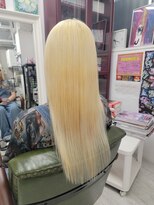 クリーン ヘアデザイン(CLLN hair Design)&nbsp;複雑履歴に対しての抜きっぱなしブロンド
