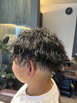 ブル(b.u.l.l.) 縦落ちツイストスパイラル