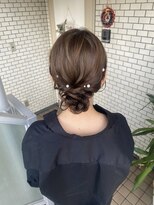 アップヘア　参列ヘア　シニヨン