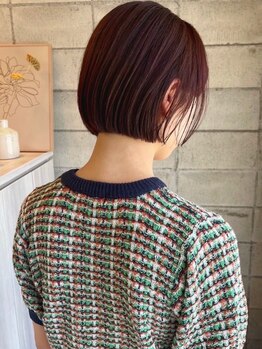実力派Stylistによる骨格を見極めた似合わせカットで360°どの角度から見ても美しい洗練されたシルエット◇