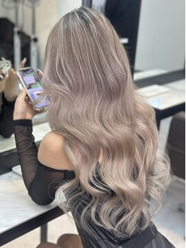 エリーツ(elyts) バレイヤージュ/ケアブリーチ/ハイトーン/渋谷/エクステ