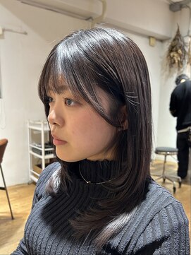 ボタニカ(Botanica) レイヤーカット /顔まわり/前髪カット/韓国/20代/30代/40代