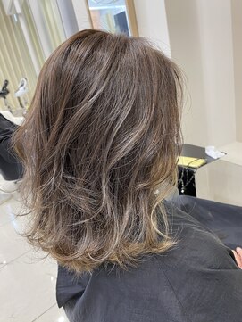 アヴァンス 深井店(AVANCE.) ベージュ×インナーカラー