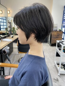 ジーニー 横浜(giinii) giinii_渋谷良太_首をすらっと魅せる_美人ショート