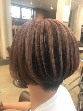 スーペリオル(Superior) 大人ショートボブ×お洒落グレイカラー