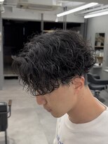 オーバルバイアピッシュ(OVARL by apish) 縦落ちツイスト センターパート 縦落ちパーマ