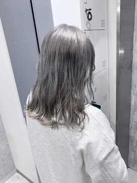 グラッジ 池袋(GLADGE) ダブルカラー.ミルクティー.ブリーチカラー