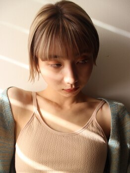 ムーベル(MOBEL)の写真/脱白髪染めと抗酸化ケアで艶のあるカラーを―。頭皮と髪に優しいカラー剤で、自然な仕上がりが叶います。