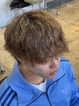 ルーメン 岐阜(ROOO MEN) メンズツーブロックウルフカットブリーチシャドウパーマ