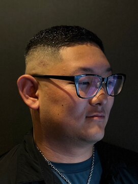 オトコデザイン(OTOKO DESIGN) アイロンパーマ　　フェード　　メンズ